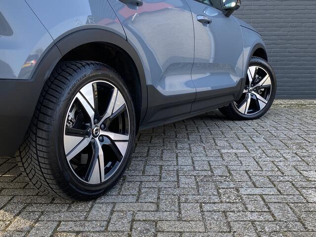 Volvo XC40 Recharge P8 AWD 408 pk R-Design | 1e eigenaar | dealer onderh. | panoramadak | trekhaak | leder/alcantara | navigatie