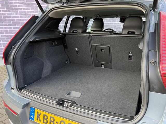 Volvo XC40 1.5 T4 Plug-in hybrid Plus Bright | Power Seats | Adaptieve Cruise Control | Stoel en Stuurverwarming | Keyless Entry | Full LED |