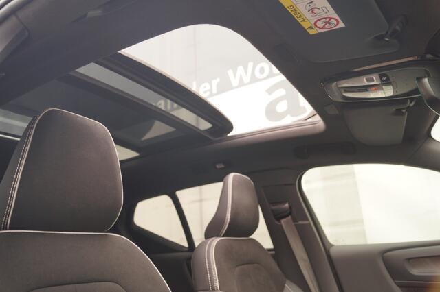 Volvo XC40 Recharge Ultimate 70kWh -PANO-TREKHAAK-CAM-ECC-