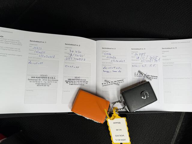 Volvo XC40 1.5 T4 Recharge Inscription Expression Stoel/stuur verwarming Onderhoudsboekjes