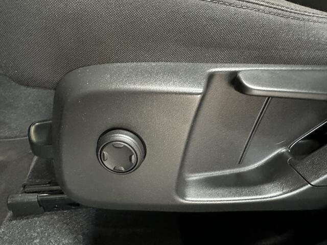 Volvo XC40 1.5 T5 Recharge Inscription Expression | LED | Camera | Navi | Trekhaak