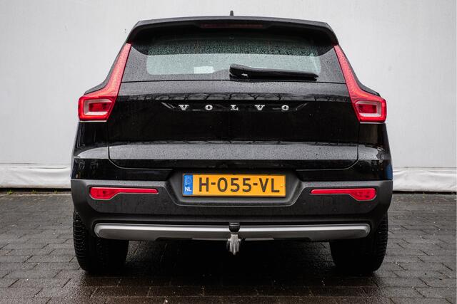 Volvo XC40 1.5 T5 262pk Twin Engine Momentum Pro Trekhaak/ Stoelverwarming/ Adapt. cruise/ Blindspot/ Carplay