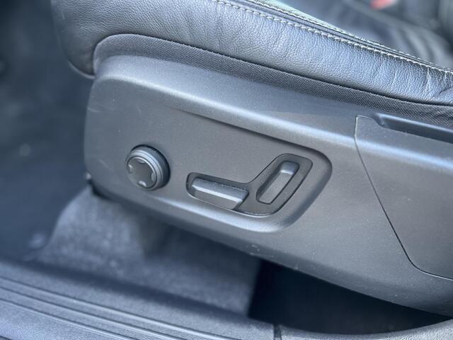 Volvo XC40 T4 Recharge Inscription | Trekhaak | Harman / Kardon | Mermorystoelen |