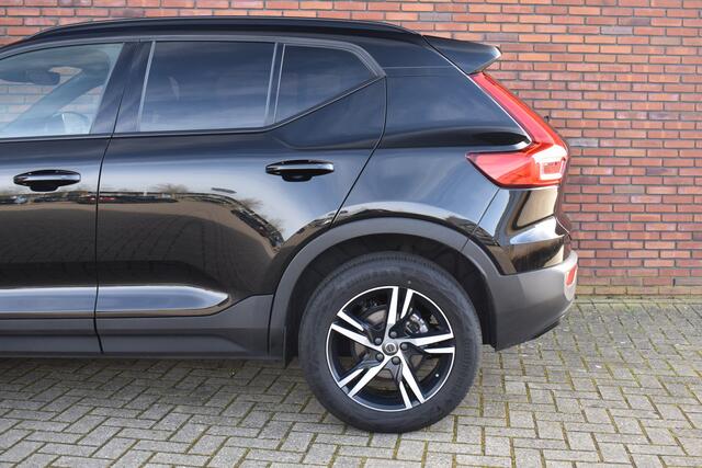 Volvo XC40 T2 129PK Automaat R-Design | 18 Inch | Extra getint glas |