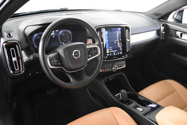 Volvo XC40 2.0 D3 Momentum *1ste Eigenaar*Leer*Panoramadak*Navigatie*Stoelverwarming*