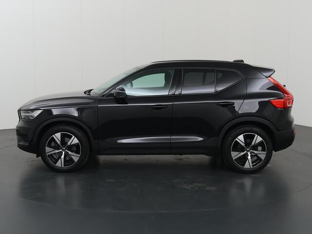 Volvo XC40 1.5 T4 Recharge R-Design | Navigatie | Camera | DAB | Apple CarPlay/Android Auto | Comfortstoelen | Adaptieve Cruise Control | Ele. kofferdeksel | Ele.wegklapbare trekhaak |