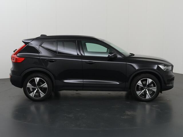 Volvo XC40 1.5 T4 Recharge R-Design | Navigatie | Camera | DAB | Apple CarPlay/Android Auto | Comfortstoelen | Adaptieve Cruise Control | Ele. kofferdeksel | Ele.wegklapbare trekhaak |