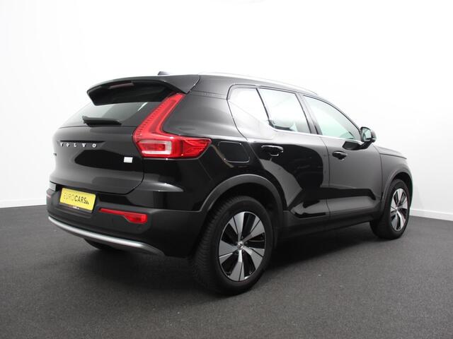 Volvo XC40 1.5 T4 Plug-in hybrid Plus Bright Climate control Adaptieve cruise control Parkeersensoren Achteruitrijdcamera 360* Keyless LED Navigatie Verwarmde voorstoelen Apple Carplay/ Android Auto
