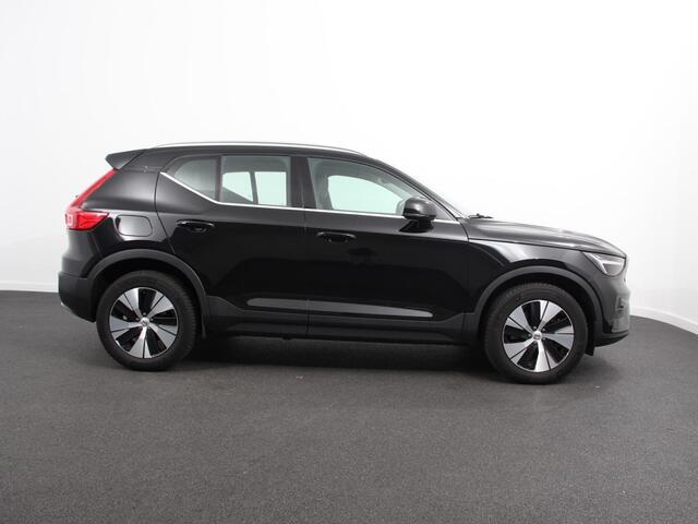 Volvo XC40 1.5 T4 Plug-in hybrid Plus Bright Climate control Adaptieve cruise control Parkeersensoren Achteruitrijdcamera 360* Keyless LED Navigatie Verwarmde voorstoelen Apple Carplay/ Android Auto