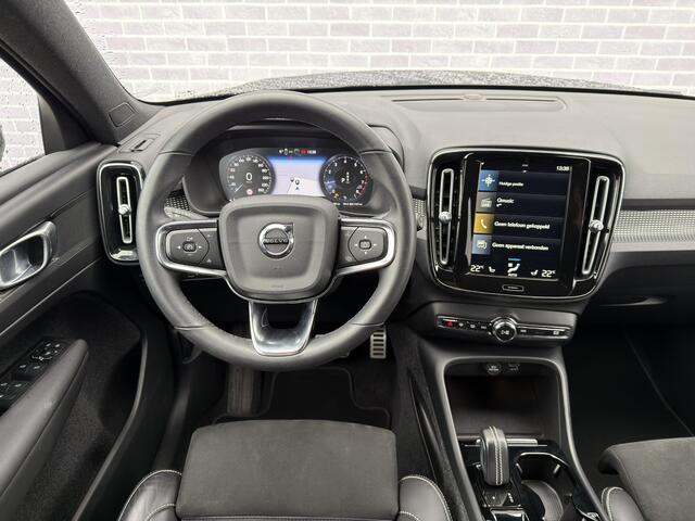 Volvo XC40 1.5 T3 R-Design | Trekhaak | Stoel- en Stuurverwarming | Achteruitrijcamera | Parkeersensoren Voor en Achter | 19 Inch Velgen | Voorruitverwarming | Getint Glas | Keyless | Navigatie | Apple Carplay / Android Auto | Nubuck Bekleding |