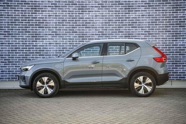 Volvo XC40 Plug-in Hybrid T4 Plus Bright | Adaptieve Cruise Control | Stoel-/Stuurverwarming | BLIS | Verwarmbare Achterbank | Keyless | LED koplampen | Elektrische stoelverstelling | Navigatie | Apple Carplay / Android Auto |