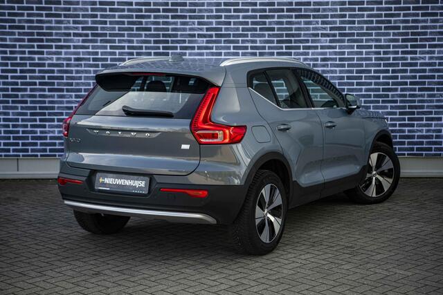 Volvo XC40 Plug-in Hybrid T4 Plus Bright | Adaptieve Cruise Control | Stoel-/Stuurverwarming | BLIS | Verwarmbare Achterbank | Keyless | LED koplampen | Elektrische stoelverstelling | Navigatie | Apple Carplay / Android Auto |