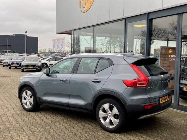 Volvo XC40 1.5 T3 163 pk Momentum - 1e eig - Dealer ond - Navi - camera - stoelverw.