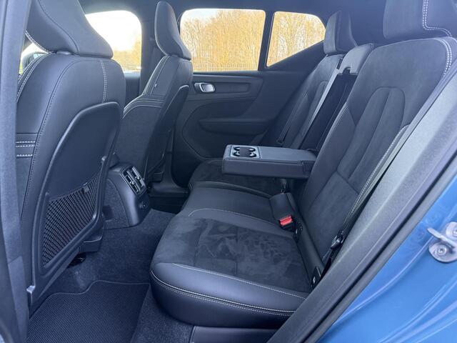 Volvo XC40 1.5 T5 Plug-in hybrid Ultimate Dark | Panoramadak | Adaptieve Cruise Control | DAB+ | Power Seats | Keyless Entry | 360 Camera |