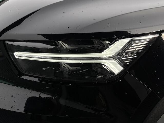 Volvo XC40 1.5 T5 Recharge R-Design PHEV, Automaat, Panoramadak, Trekhaak elektrisch inklapbaar, 20 inch R-design wielen, Leder-nubuck bekleding, Elektrische stoelverstelling, Stoelverwarming, Stuurverwarming, Harman Kardon