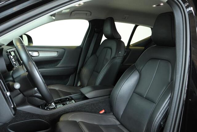 Volvo XC40 T5 Twin Engine Inscription | Stoelverwarming | Parkeersensoren voor + achter | Parkeercamera | Volvo on Call | Navigatie | Lederen bekleding | 1ste Eigenaar | Dealeronderhouden |