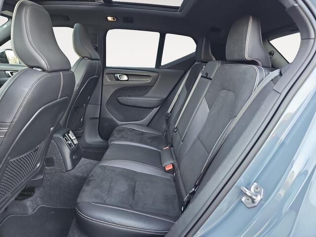 Volvo XC40 1.5 T5 Recharge R-Design | Trekhaak | Panoramadak | Keyless Entry | Stoelverwarming |