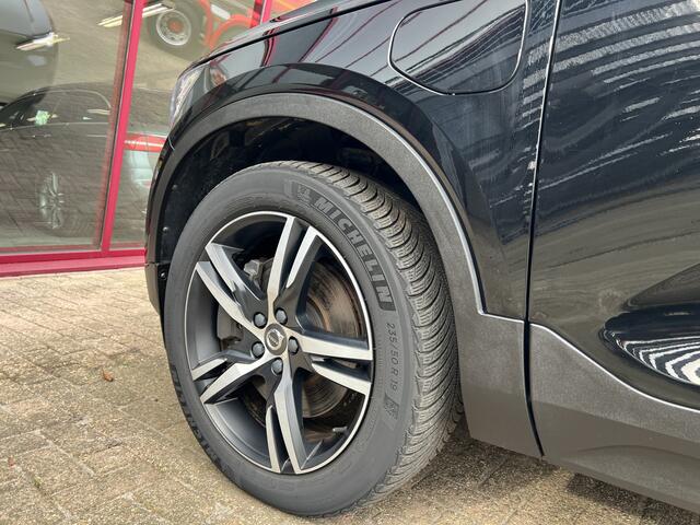 Volvo XC40 1.5 T5 Twin Engine R-Design | BTW | Leder | CC | PDC | Camera | Trekhaak |