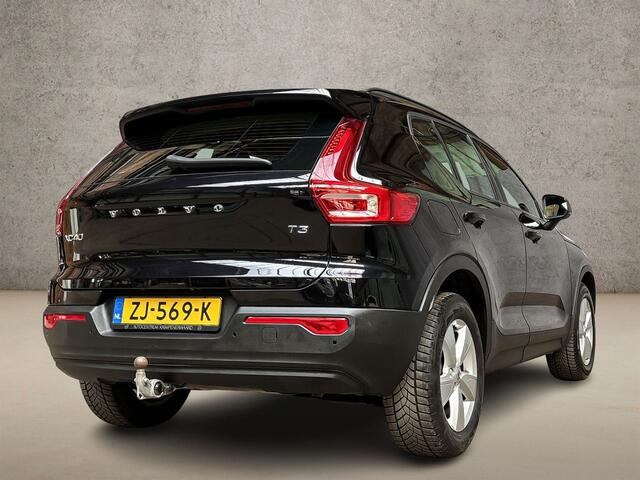 Volvo XC40 1.5 T3 163Pk Automaat (APPLE CARPLAY, GROOT NAVI, CAMERA, TREKHAAK, SPORTSTOELEN, PARKEERSENSOREN, LANE ASSIST, LED KOPLAMPEN, NIEUWSTAAT)