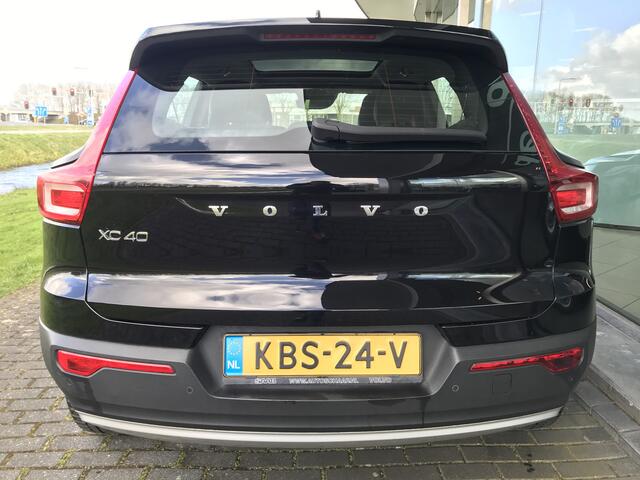 Volvo XC40 1.5 T5 Recharge Inscription | Rijklaar incl 12 mnd Bovag | Panoramadak Carplay 360 camera Hout Blis