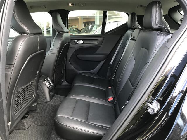 Volvo XC40 1.5 T5 Recharge Inscription | Rijklaar incl 12 mnd Bovag | Panoramadak Carplay 360 camera Hout Blis