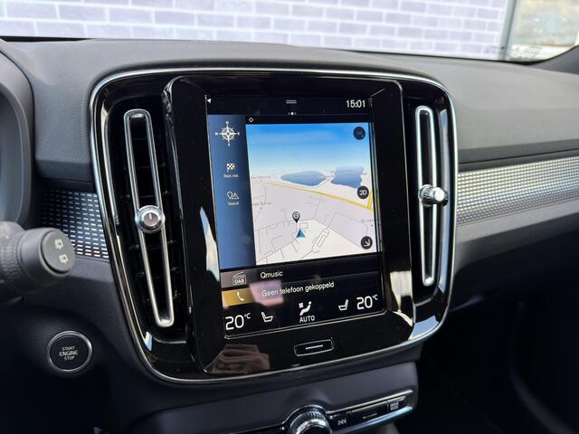 Volvo XC40 1.5 T5 Recharge R-Design | Plug-in Hybrid (PHEV) | Panoramadak | Elektrisch Verstelbare Voorstoelen | Harman Kardon Audio | 360 Graden Camera | Stoelverwarming | Trekhaak | Lederen Bekleding