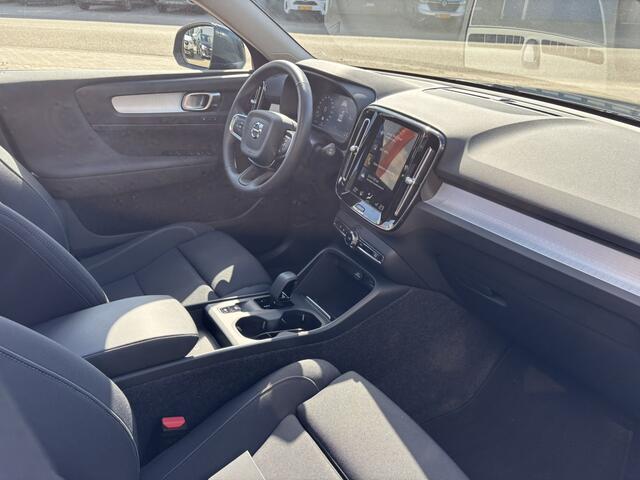 Volvo XC40 1.5 T4 Recharge Inscription Expression / Navi / Trekhaak / Lage KM'S! / Camera /