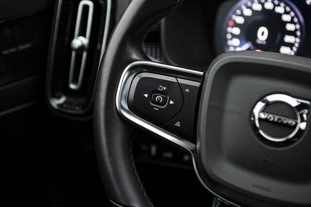 Volvo XC40 1.5 T5 Recharge R-Design | Plug-in Hybrid (PHEV) | Panoramadak | 360 Graden Camera | Harman Kardon Audio | Trekhaak | Elektrisch Verstelbare Voorstoelen | Keyless Entry | Elektrische Achterklep | Navigatie