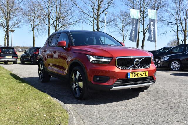 Volvo XC40 T3 156PK Momentum | H&K | Trekhaak | ACC | Leder | Stoelverwarming | Camera