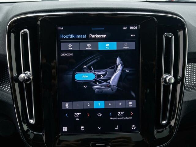 Volvo XC40 Recharge P8 AWD R-Design- SOH 89%, Trekhaak, Design Colour, Stuur/Stoelverwarming, Carplay, Android Auto