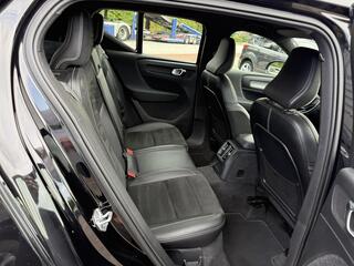 volvo-xc40-1.5-t4-recharge-r-design