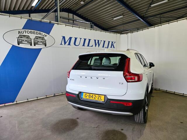 Volvo XC40 1.5 T3 Momentum Pro / Automaat / Camera / NL Auto
