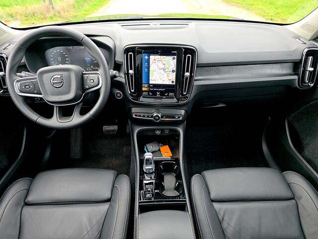 Volvo XC40 1.5 T5 Recharge Inscription - 260 Pk - Plug-IN Hybrid - Pano - Leder