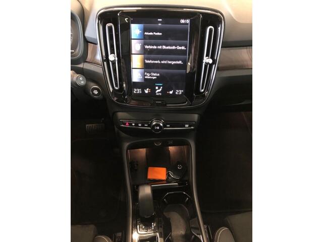 Volvo XC40 1.5 T5 Plug-in Hybrid Ultimate Dark | PHEV | Achteruitrijcamera | Keyless Entry | Panoramadak | Elektrische Achterklep | Navigatie | Elektrisch Verstelbare Voorstoelen | Navigatie | Apple Carplay | Android Auto