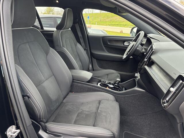 Volvo XC40 1.5 T4 Plug-in hybrid Ultimate Dark Pano dak I Navi I Camera