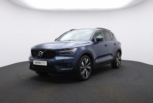 Volvo XC40 T5 262pk R Design Recharge Plug-In Pano l Harmann l Memory l VOL