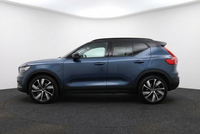 Volvo XC40 T5 262pk R Design Recharge Plug-In Pano l Harmann l Memory l VOL