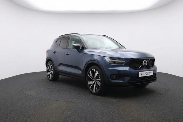 Volvo XC40 T5 262pk R Design Recharge Plug-In Pano l Harmann l Memory l VOL