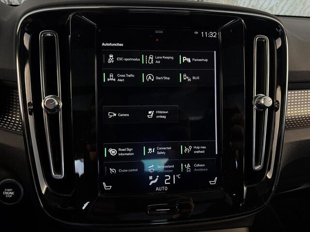 Volvo XC40 2.0 T4 R-Design | Trekhaak | Panoramisch Schuif/Kanteldak | Adaptive Cruise Control | BLIS | Stoel & Stuurverwarming | DAB+ | CarPlay |