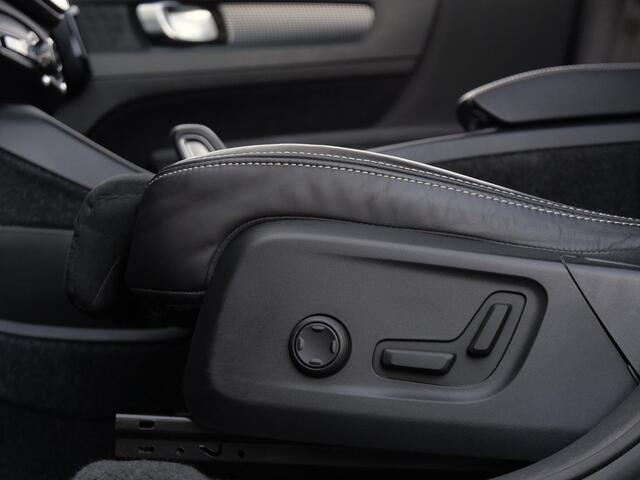 Volvo XC40 RECHARGE PRO/ PANORAMADAK/ 360°CAMERA/ TREKHAAK/ ELEKT. STOELEN/ H&K AUDIO