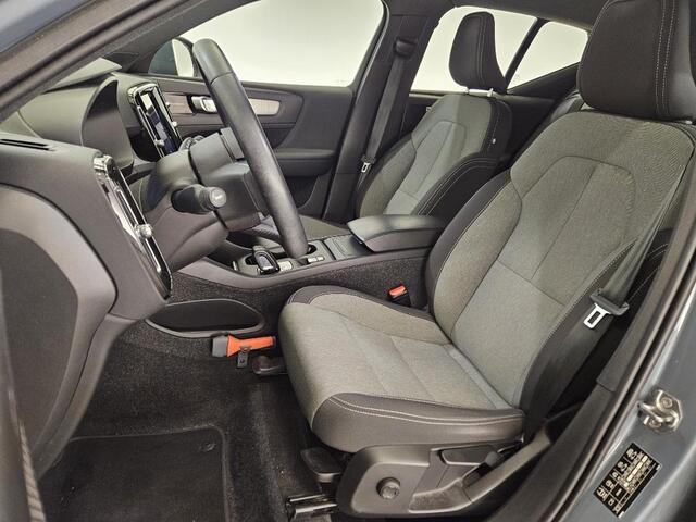 Volvo XC40 1.5 T2 Business Pro | Stoel/Stuurverwarming | Elektr. Achterklep | Apple Carplay | Android Auto | Parkcamera | Navigatie