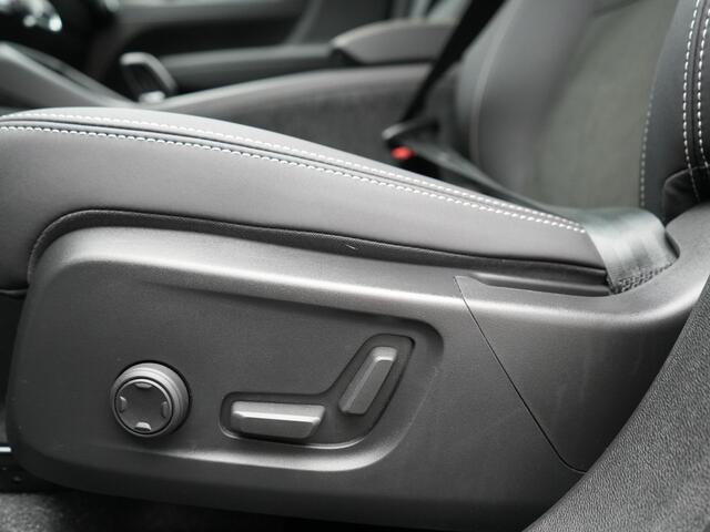 Volvo XC40 Volvo XC40 T4 Ultimate Bright PHEV 211pk Dealer O.H. | Adaptive Cruise | 360 Camera | Harman / Kardon | Alcantara Sportstoelen Memory | Apple Carplay | Stuur Verwarmd | Blis | Keyless | Navigatie | DAB | Plug In Hybrid |