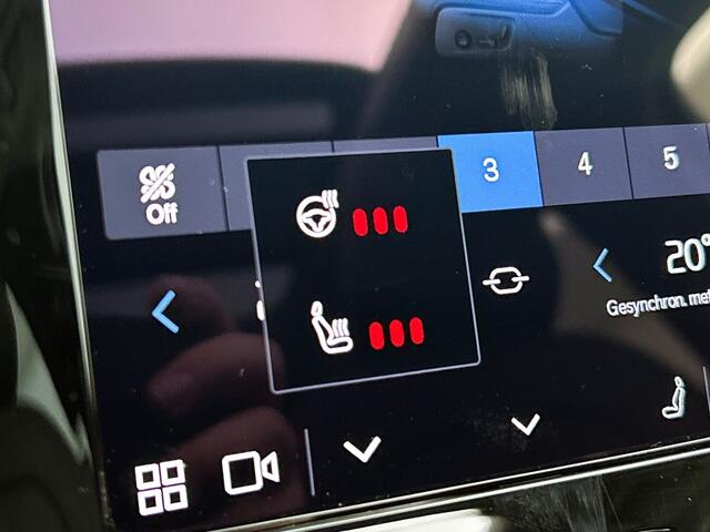 Volvo XC40 B3 Ultimate Dark | Pano | Leder | Memory | Climate | Camera |