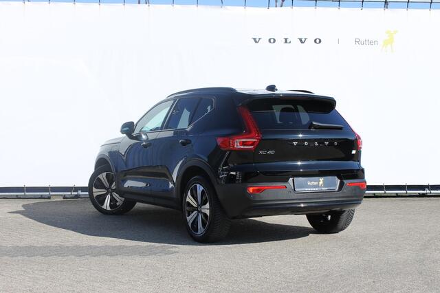 Volvo XC40 T5 262PK Automaat Recharge R-Design Panoramisch schuif-kanteldak / Voorruit verwarming / Harman Kardon Audio / Parkeersensoren voor en achter met camera / Elektrisch bedienbare voorstoelen
