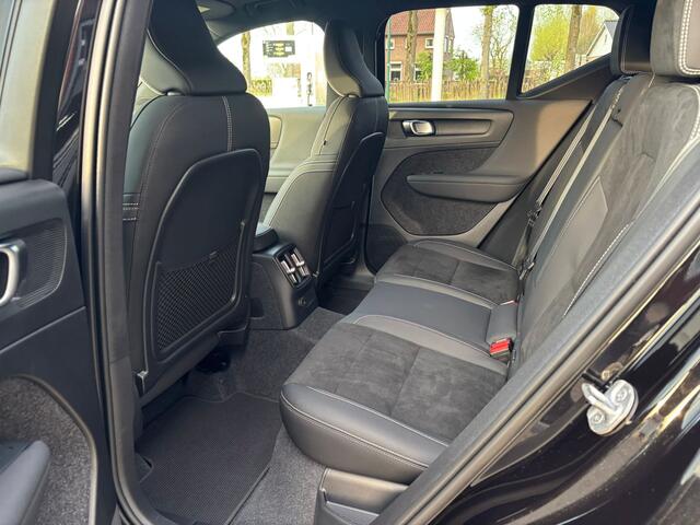 Volvo XC40 1.5 T4 Plug-in hybrid Ultimate Dark,Panodak,Harman Kardon,Bliss.