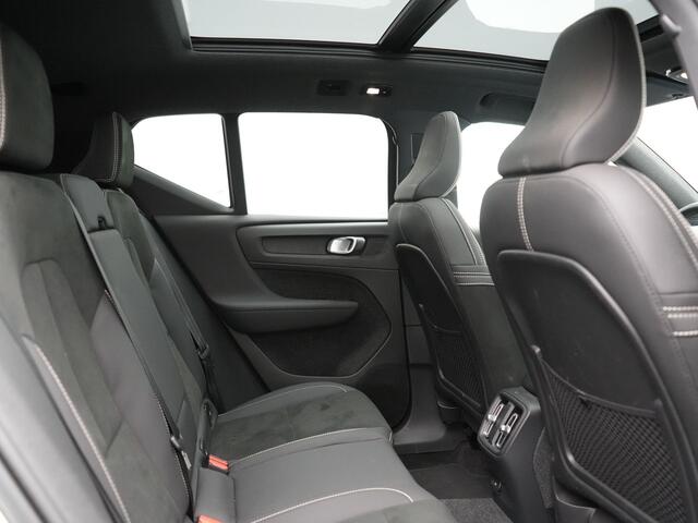 Volvo XC40 Recharge Twin Ultimate 78 kWh 408pk Dealer O.H. | Trekhaak Af Fabriek | Panodak | 360 Camera | Adaptive Cruise | Harman / Kardon | Alcantara Sportstoelen Memory & Verwarmd | Google Assistent | Keyless | Stuur Verwarmd | Blis |