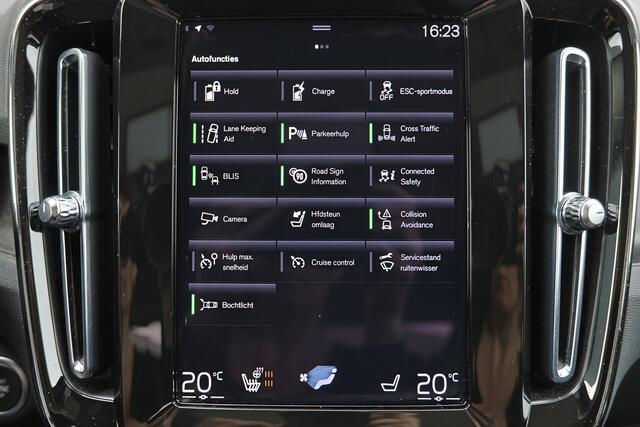 Volvo XC40 1.5 T5 Plug-in hybrid Ultimate Dark