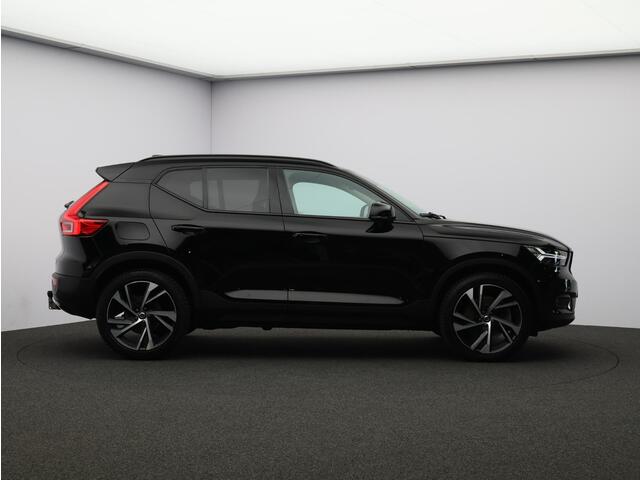 Volvo XC40 T4 Recharge R-Design / Trekhaak / 20" / Park assist v+a+camera / Privacy glass