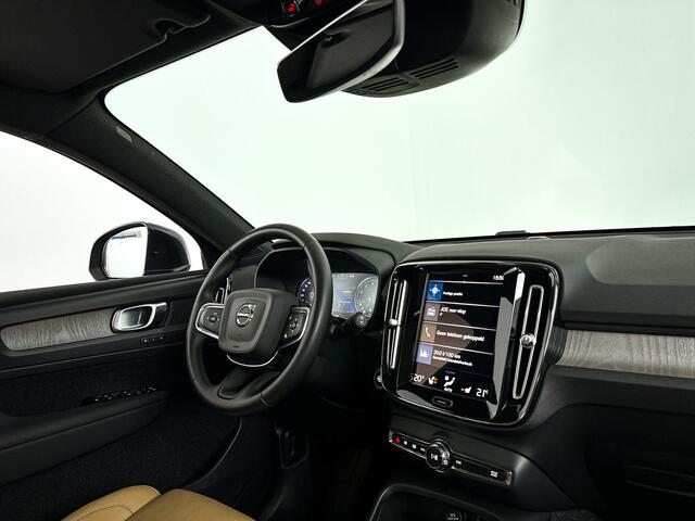 Volvo XC40 B4 Inscription | Panoramadak | Park assist | Cruise control | Elektrische stoelen