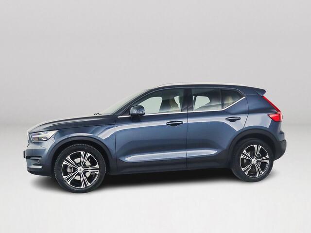 Volvo XC40 B4 Inscription | Panoramadak | Park assist | Cruise control | Elektrische stoelen